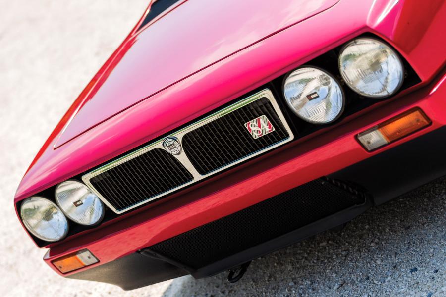 Детали экстерьера Lancia Delta S4 Stradale (SE038) 1985 года  (фото 4 из 36)